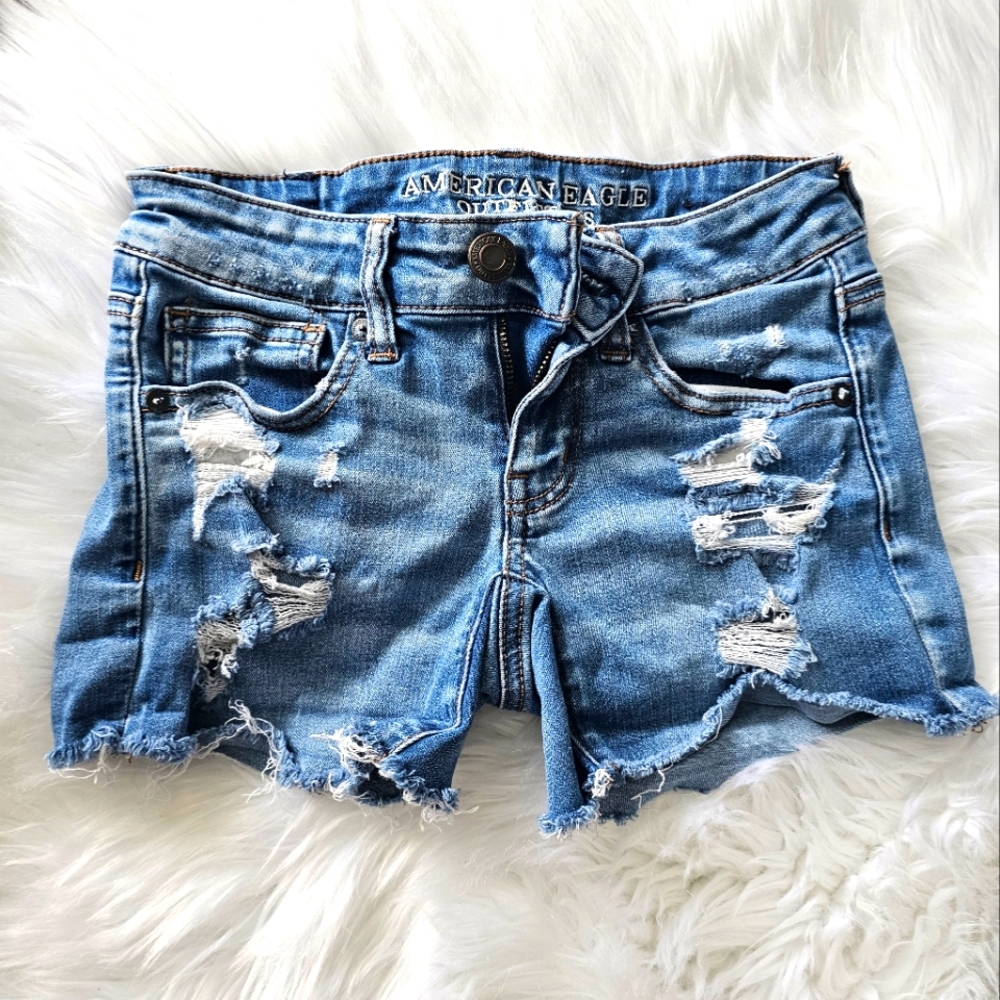 American Eagle Women's Denim shorts, size 00